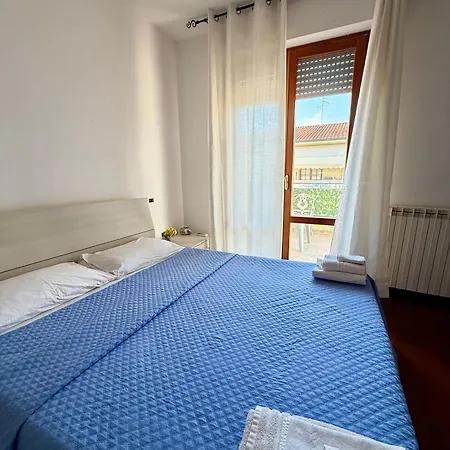 Sogno Di Mezza Estate E * Viareggio